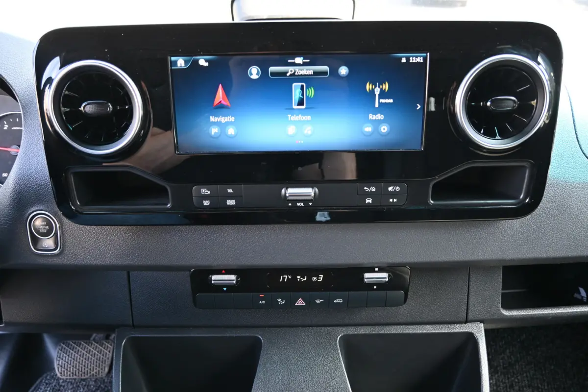 317 CDI L2H2 Pro LED, Geveerde stoel, Trekhaak, Navigatie met camera