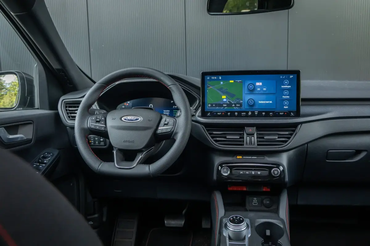 2.5 PHEV ST-Line | Adaptive Cruise | 360 Camera | BLIS | Panoramadak | Trekhaak