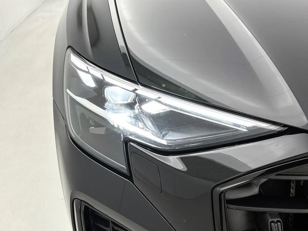 55 TFSI e quattro Pro Line 394 PK | S-line | Adaptive cruise control | Glazen panoramadak | Luchtvering | 360 graden camera | Dodehoekdetectie | Stoelverwarming voor & achter Head-up display