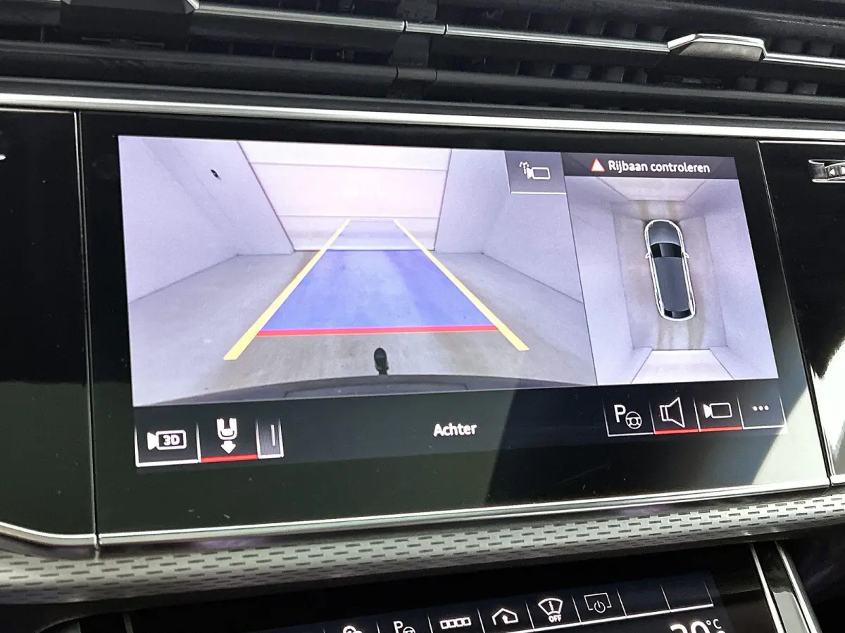 55 TFSI e quattro Pro Line 394 PK | S-line | Adaptive cruise control | Glazen panoramadak | Luchtvering | 360 graden camera | Dodehoekdetectie | Stoelverwarming voor & achter Head-up display