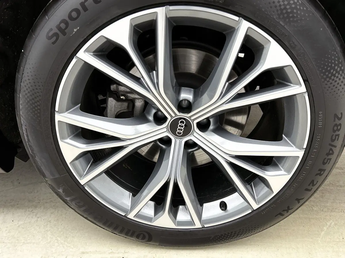 55 TFSI e quattro Pro Line 394 PK | S-line | Adaptive cruise control | Glazen panoramadak | Luchtvering | 360 graden camera | Dodehoekdetectie | Stoelverwarming voor & achter Head-up display
