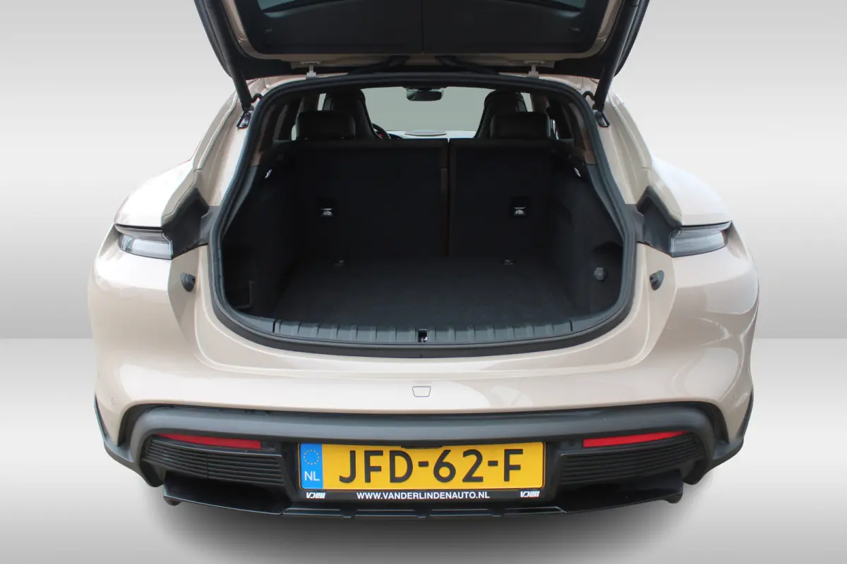 4 93 kWh Panorama dak l 360 camera l Stoel memory l Dode hoek detectie l Unieke kleur !
