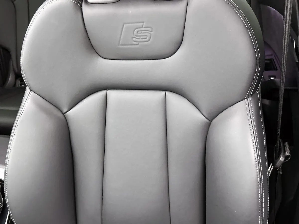 55 TFSI e quattro Pro Line 394 PK | S-line | Adaptive cruise control | Glazen panoramadak | Luchtvering | Head-up display | Dodehoekdetectie | Matrix-led | 360 graden camera | Elektr. voorst