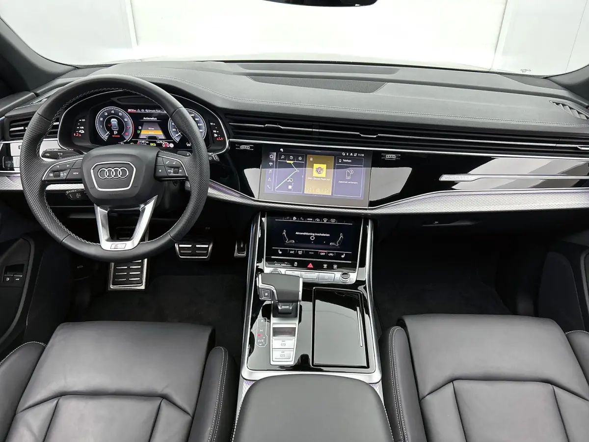 55 TFSI e quattro Pro Line 394 PK | S-line | Adaptive cruise control | Glazen panoramadak | Luchtvering | Head-up display | Dodehoekdetectie | Matrix-led | 360 graden camera | Elektr. voorst