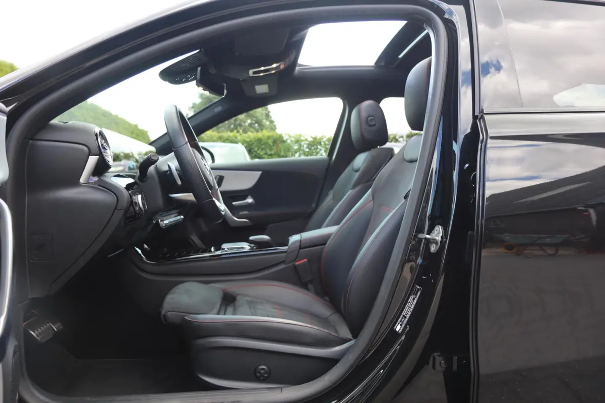 180 AMG Luxury PANO ☀️ | VIRTUAL 🖥️ | MEMORY 💺|ACC 🚀 | MBUX 📱 | CAMERA 📸 | CARPLAY