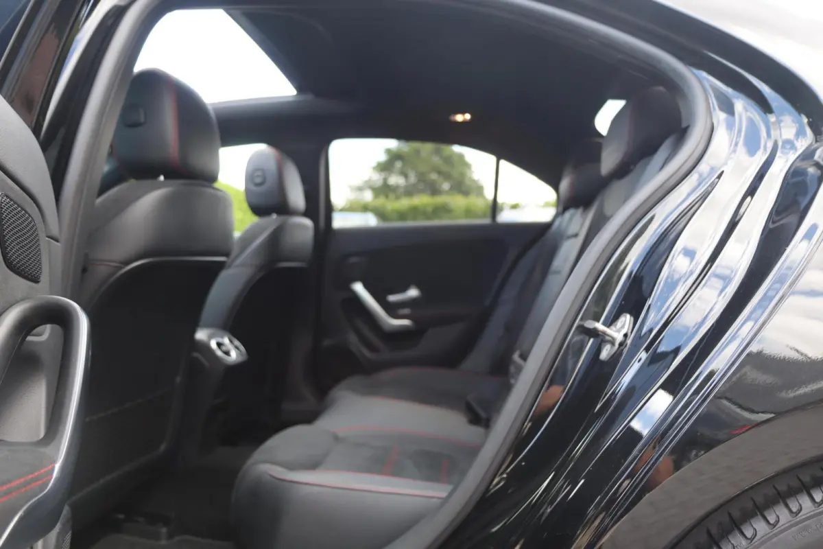 180 AMG Luxury PANO ☀️ | VIRTUAL 🖥️ | MEMORY 💺|ACC 🚀 | MBUX 📱 | CAMERA 📸 | CARPLAY