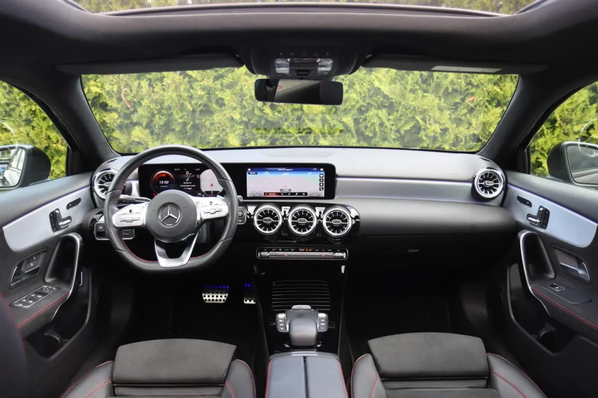 180 AMG Luxury PANO ☀️ | VIRTUAL 🖥️ | MEMORY 💺|ACC 🚀 | MBUX 📱 | CAMERA 📸 | CARPLAY