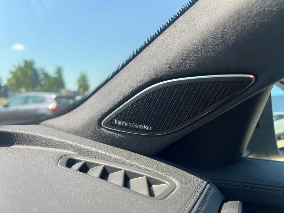 1.5 eHybrid R-Line Business | 272Pk | Trekhaak | Pano | 5J garantie | Blackstyle Plus | Harman Kardon | Alcantara hemel |