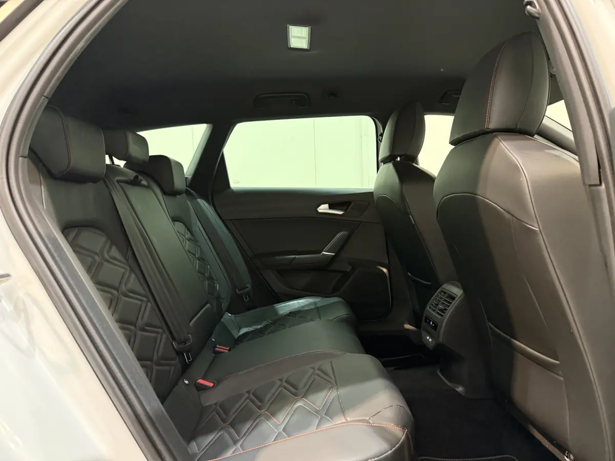 1.0 eTSI 110pk DSG FR | Leder | Trekhaak | Beats Audio