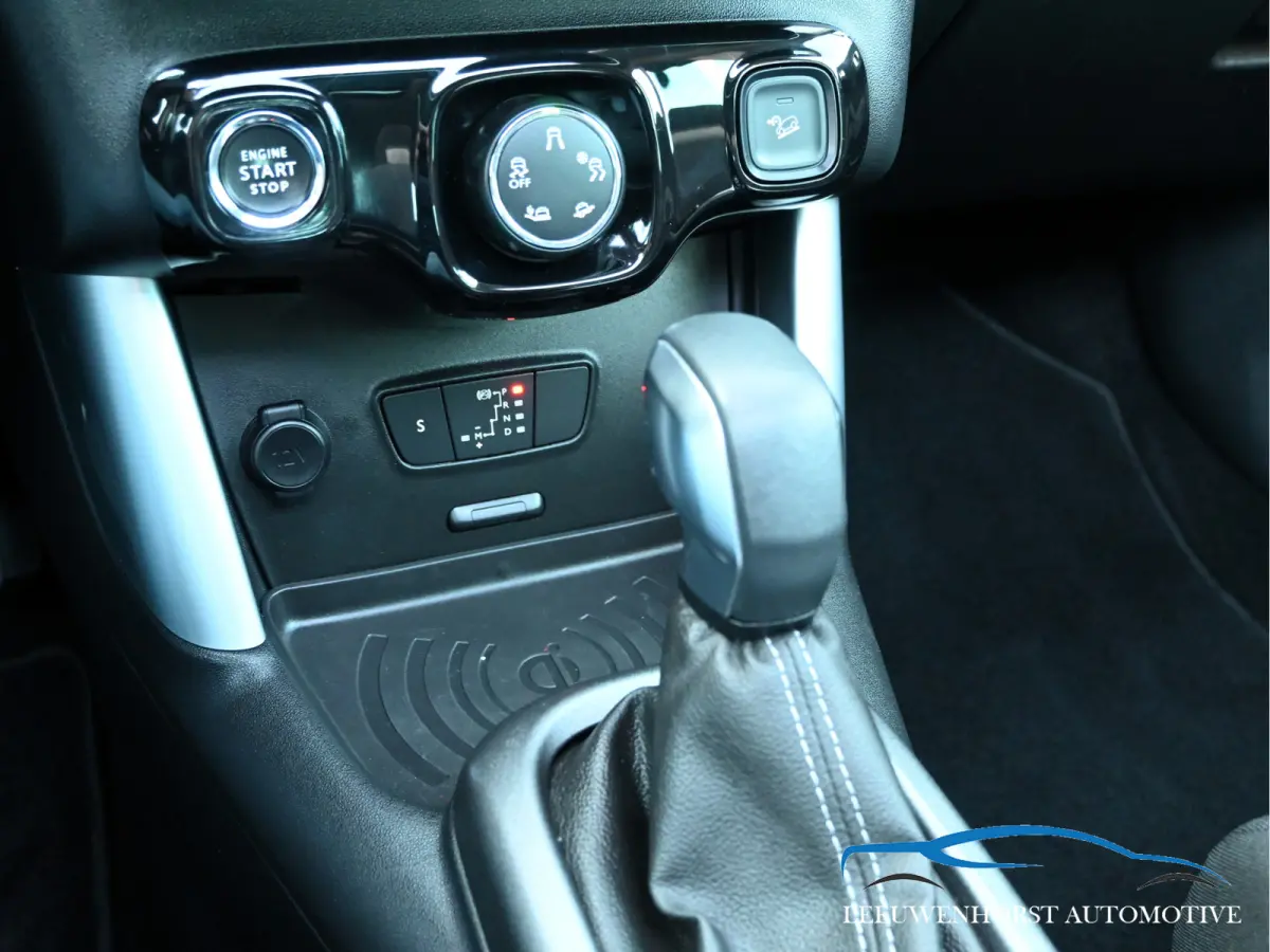 1.2 PureTech S&S Shine, AUTOMAAT, elektr. panomadak, head up display, Pack Smile, NL-dealerauto