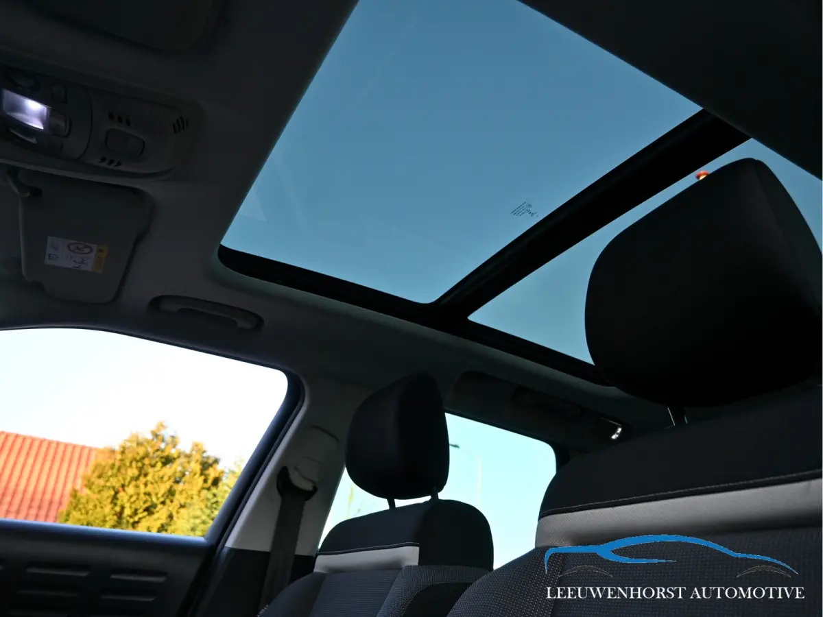 1.2 PureTech S&S Shine, AUTOMAAT, elektr. panomadak, head up display, Pack Smile, NL-dealerauto