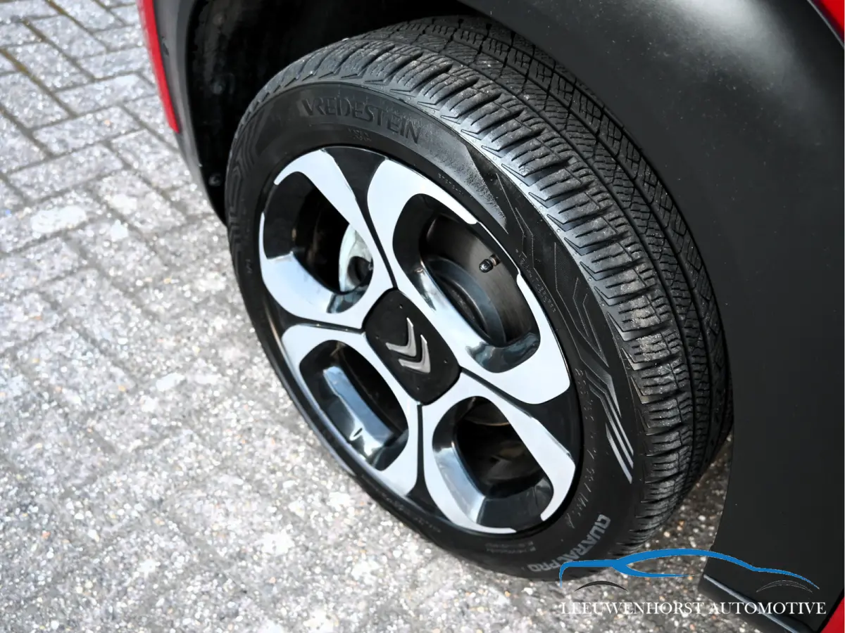 1.2 PureTech S&S Shine, AUTOMAAT, elektr. panomadak, head up display, Pack Smile, NL-dealerauto