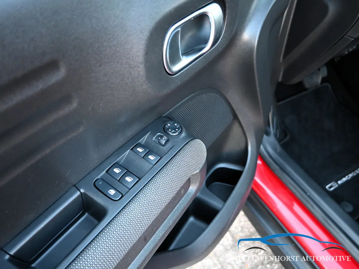 1.2 PureTech S&S Shine, AUTOMAAT, elektr. panomadak, head up display, Pack Smile, NL-dealerauto