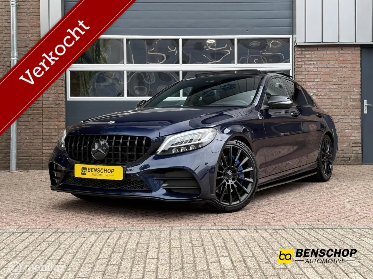 300 Amg Performance Panodak Leer Navi Carplay Virtual Burmeister