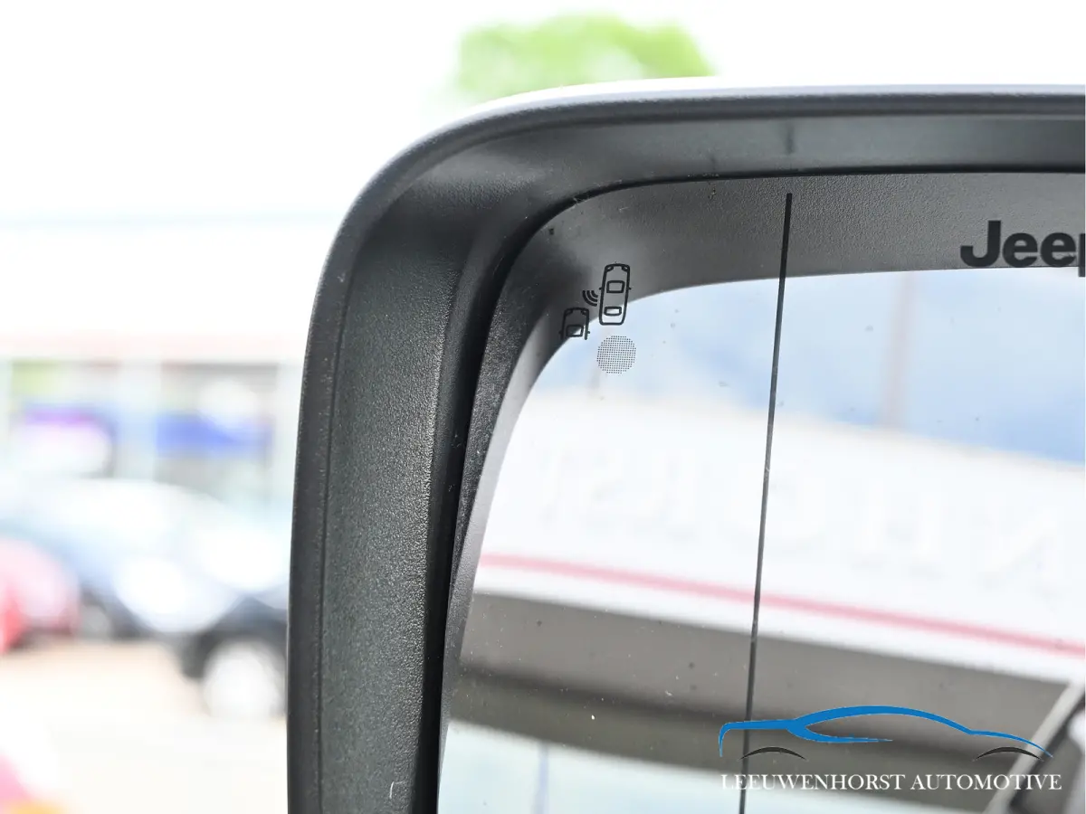 4xe 240 Plug-in Hybrid Electric S, pano, leer, adaptive cruise, camera, 2 x PDC