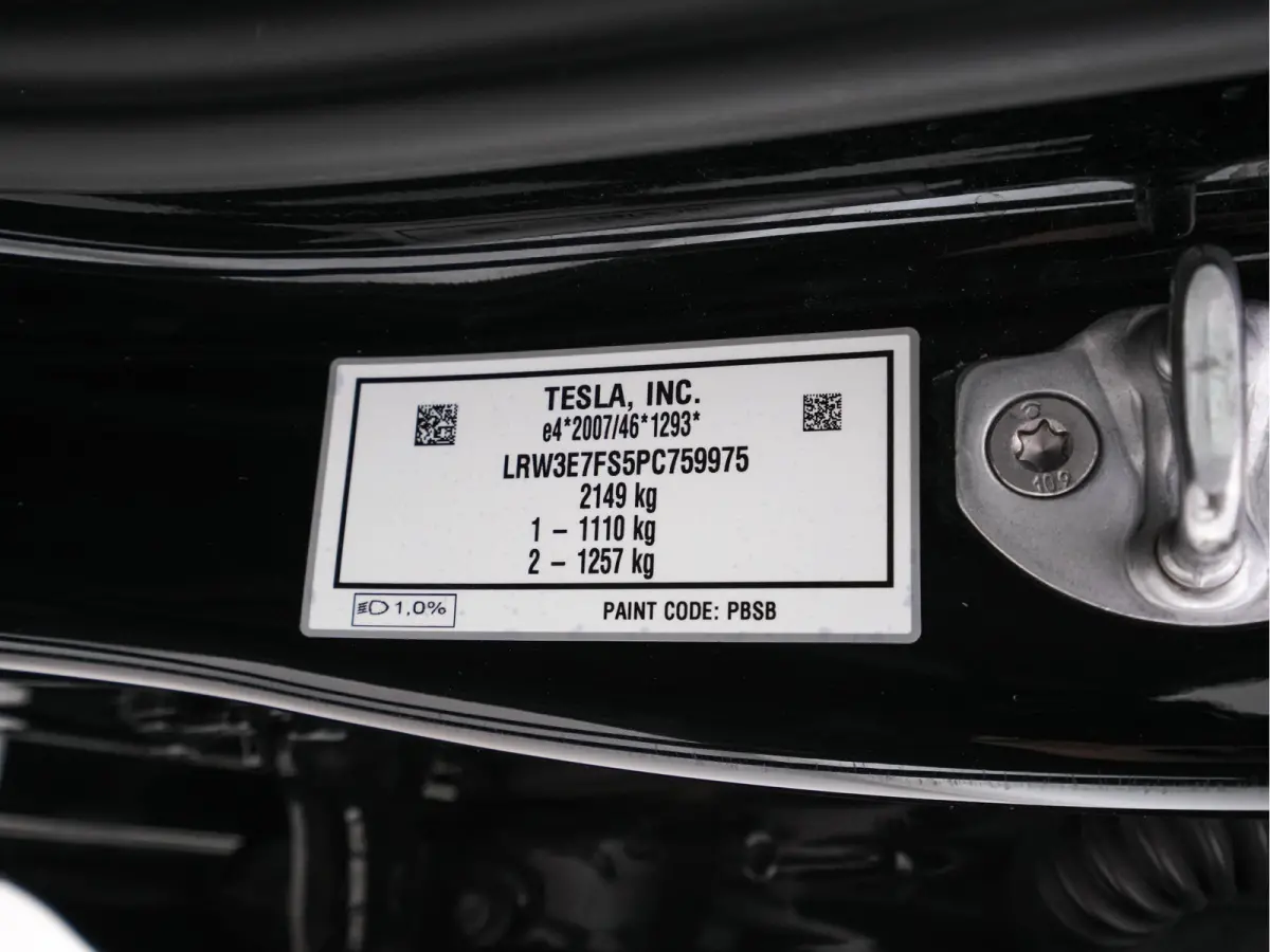 Standard RWD Plus 60 kWh [3-Fase-11kW] {SoH-90%} (INCL-BTW) Aut. *PANO | AUTOPILOT | LEATHER | KEYLESS | FULL-LED | MEMORY-PACK | TOPVIEW | DAB | CARPLAY | DIGI-COCKPIT | LANE-ASSIST | HEATE