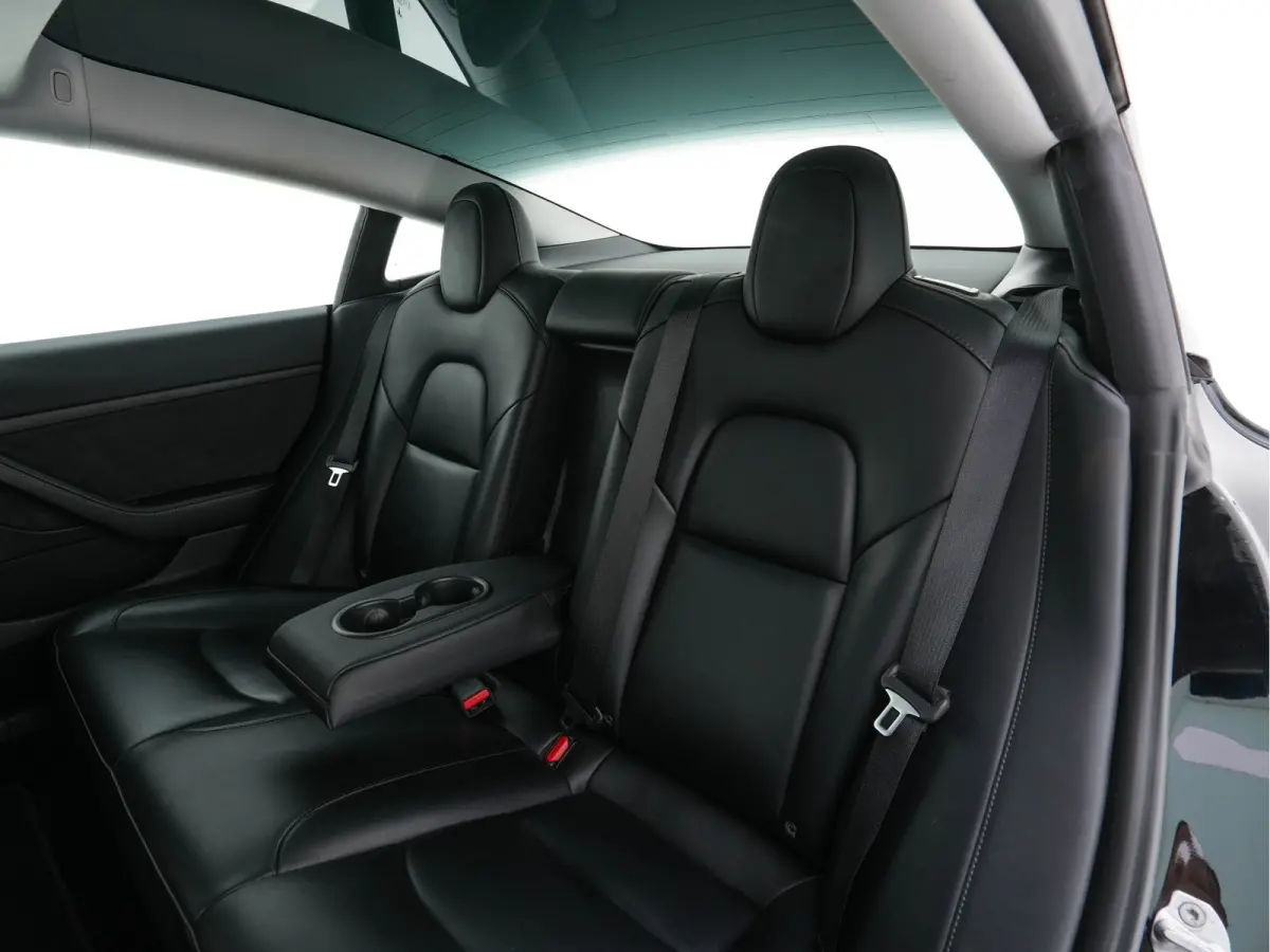 Standard RWD Plus 60 kWh [3-Fase-11kW] {SoH-90%} (INCL-BTW) Aut. *PANO | AUTOPILOT | LEATHER | KEYLESS | FULL-LED | MEMORY-PACK | TOPVIEW | DAB | CARPLAY | DIGI-COCKPIT | LANE-ASSIST | HEATE