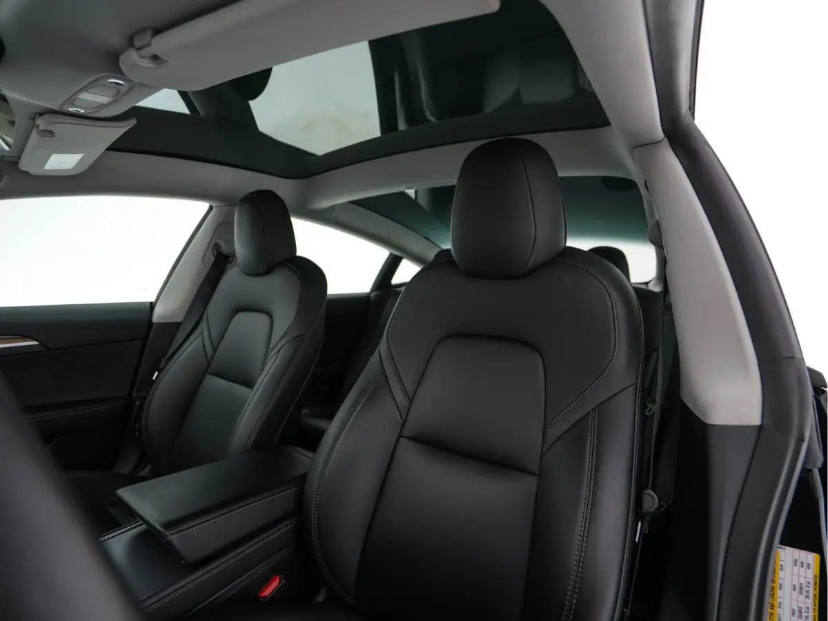 Standard RWD Plus 60 kWh [3-Fase-11kW] {SoH-90%} (INCL-BTW) Aut. *PANO | AUTOPILOT | LEATHER | KEYLESS | FULL-LED | MEMORY-PACK | TOPVIEW | DAB | CARPLAY | DIGI-COCKPIT | LANE-ASSIST | HEATE