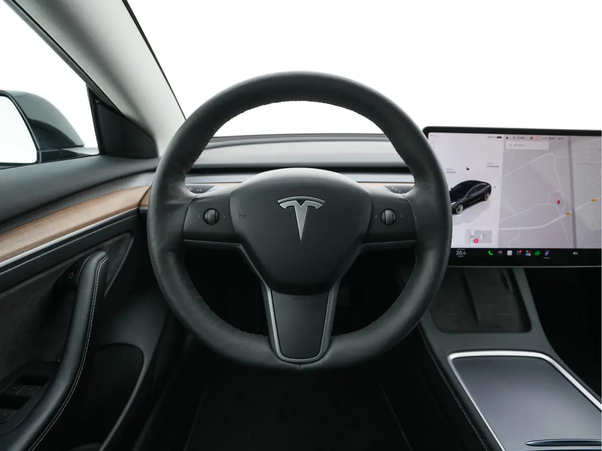 Standard RWD Plus 60 kWh [3-Fase-11kW] {SoH-90%} (INCL-BTW) Aut. *PANO | AUTOPILOT | LEATHER | KEYLESS | FULL-LED | MEMORY-PACK | TOPVIEW | DAB | CARPLAY | DIGI-COCKPIT | LANE-ASSIST | HEATE