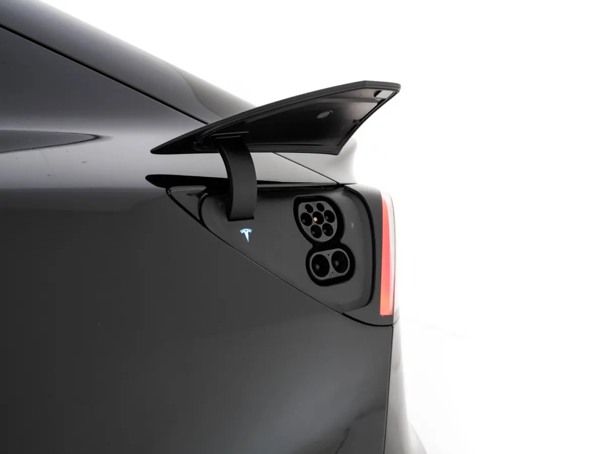 Standard RWD Plus 60 kWh [3-Fase-11kW] {SoH-90%} (INCL-BTW) Aut. *PANO | AUTOPILOT | LEATHER | KEYLESS | FULL-LED | MEMORY-PACK | TOPVIEW | DAB | CARPLAY | DIGI-COCKPIT | LANE-ASSIST | HEATE