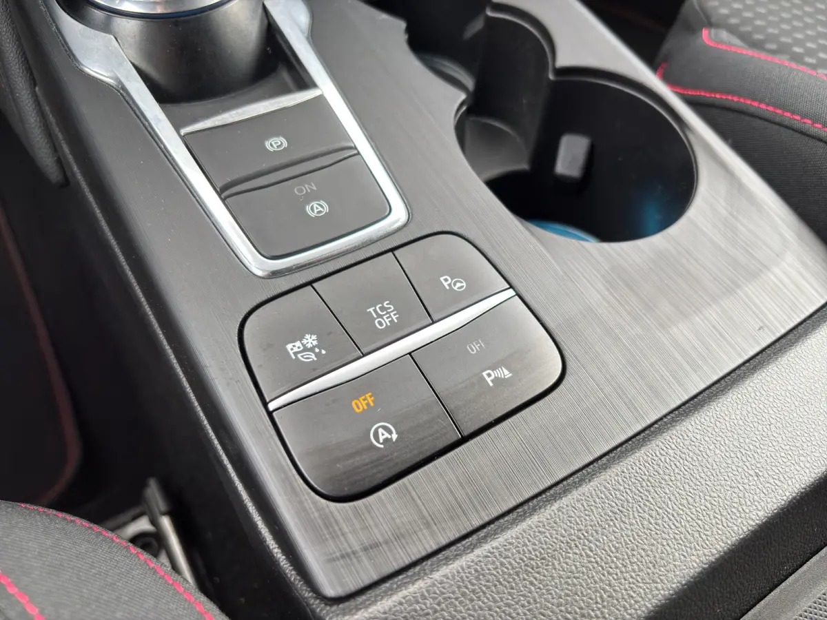 1.5 ST Line | Stoelverwarming | Adap. Cruise Control | Camera | Apple Carplay