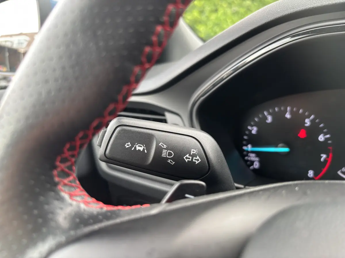 1.5 ST Line | Stoelverwarming | Adap. Cruise Control | Camera | Apple Carplay
