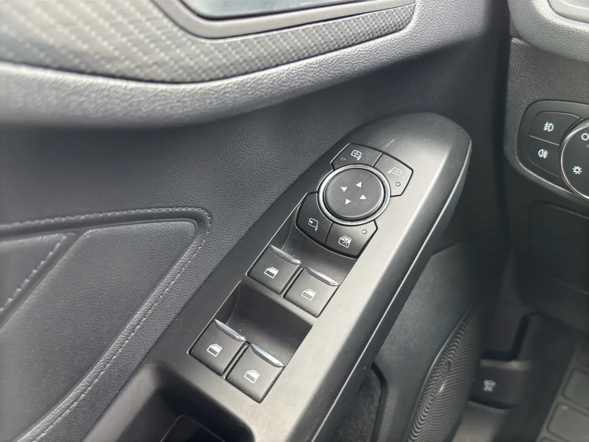 1.5 ST Line | Stoelverwarming | Adap. Cruise Control | Camera | Apple Carplay