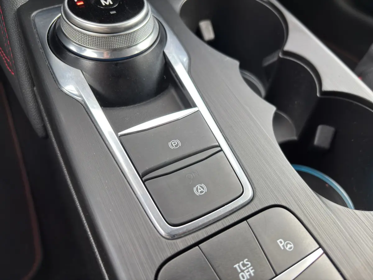 1.5 ST Line | Stoelverwarming | Adap. Cruise Control | Camera | Apple Carplay