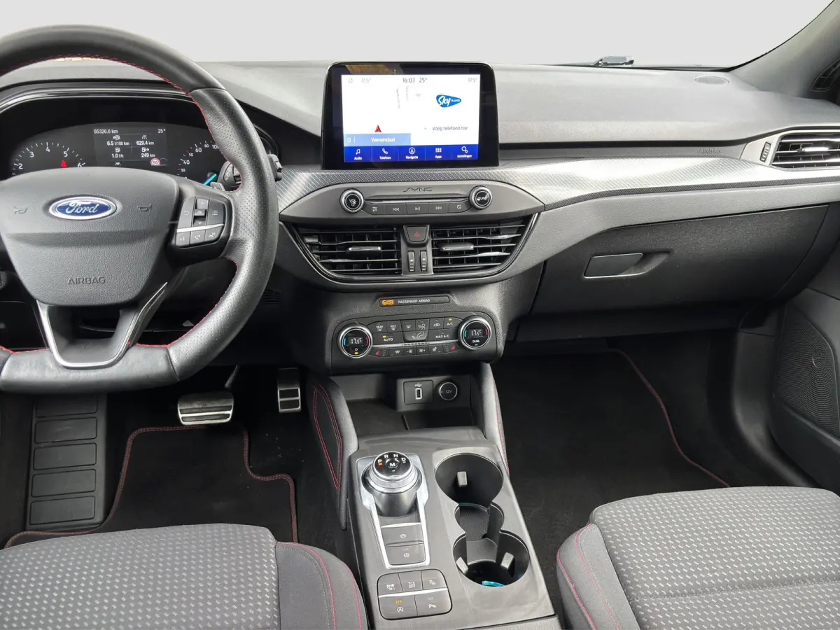 1.5 ST Line | Stoelverwarming | Adap. Cruise Control | Camera | Apple Carplay