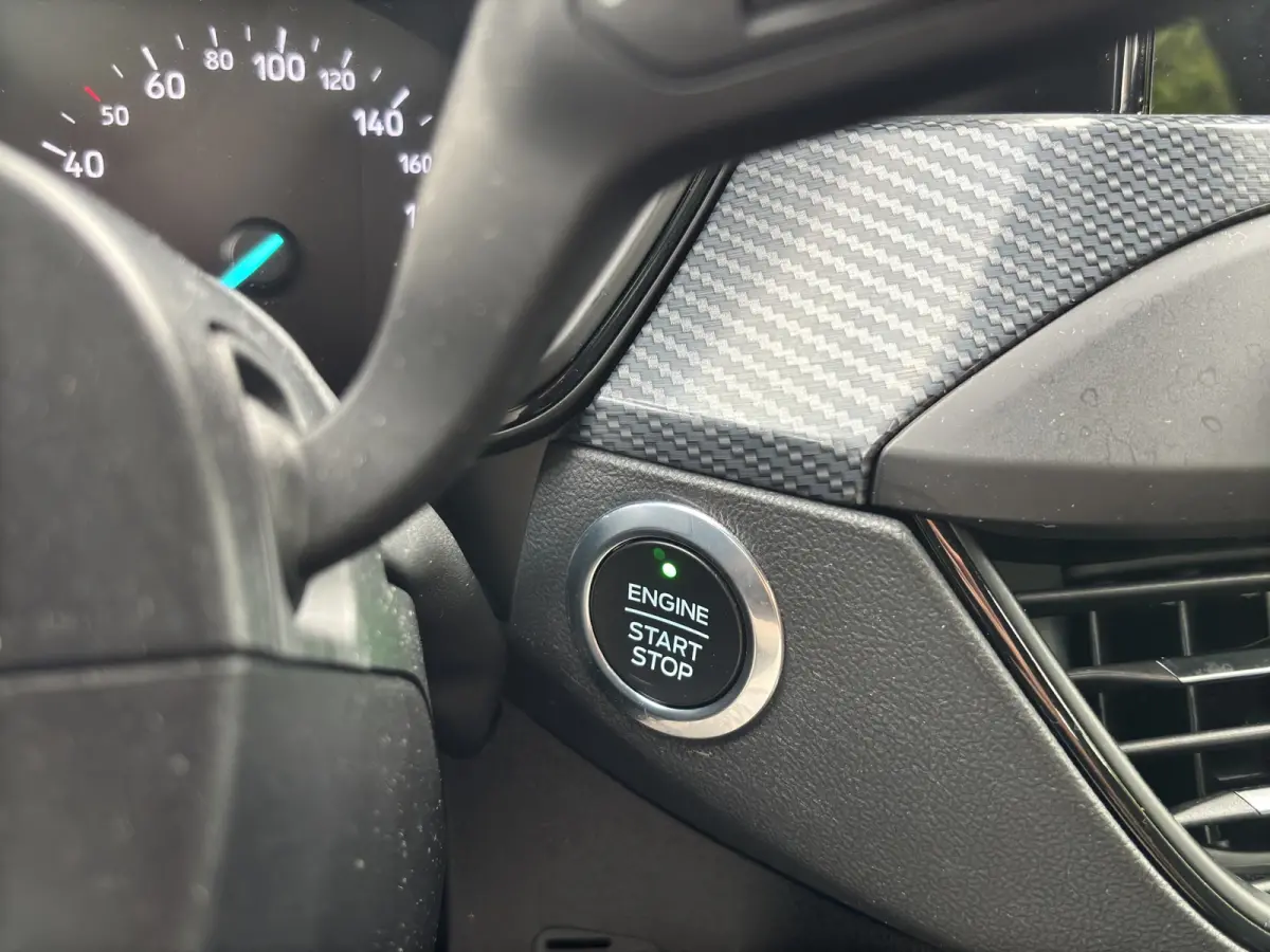 1.5 ST Line | Stoelverwarming | Adap. Cruise Control | Camera | Apple Carplay