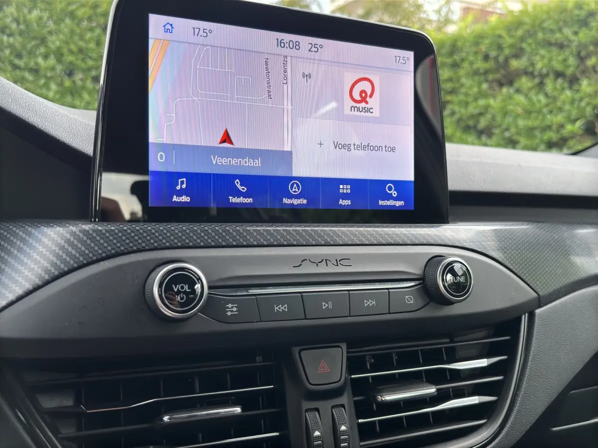 1.5 ST Line | Stoelverwarming | Adap. Cruise Control | Camera | Apple Carplay