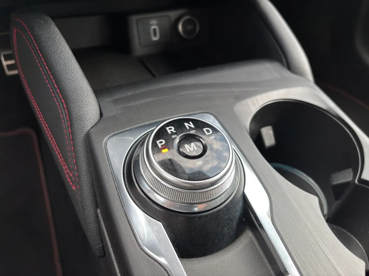 1.5 ST Line | Stoelverwarming | Adap. Cruise Control | Camera | Apple Carplay