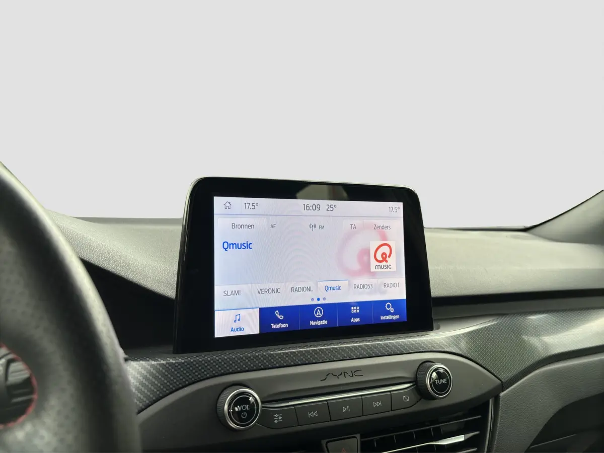 1.5 ST Line | Stoelverwarming | Adap. Cruise Control | Camera | Apple Carplay
