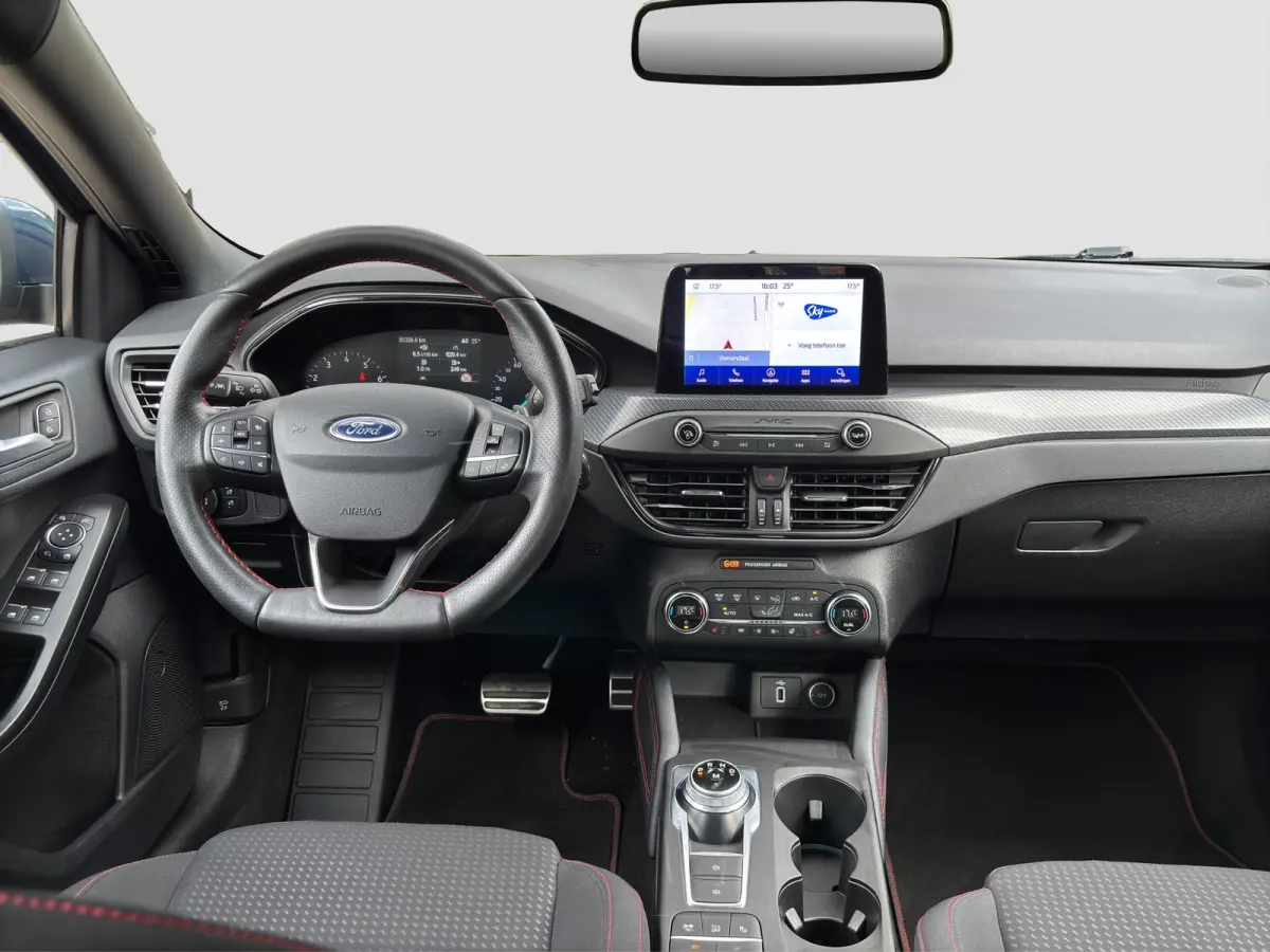 1.5 ST Line | Stoelverwarming | Adap. Cruise Control | Camera | Apple Carplay