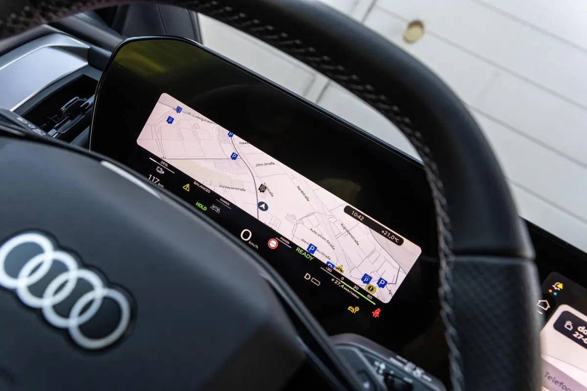 286pk S Edition 82 kWh | Tech Plus | Panoramadak