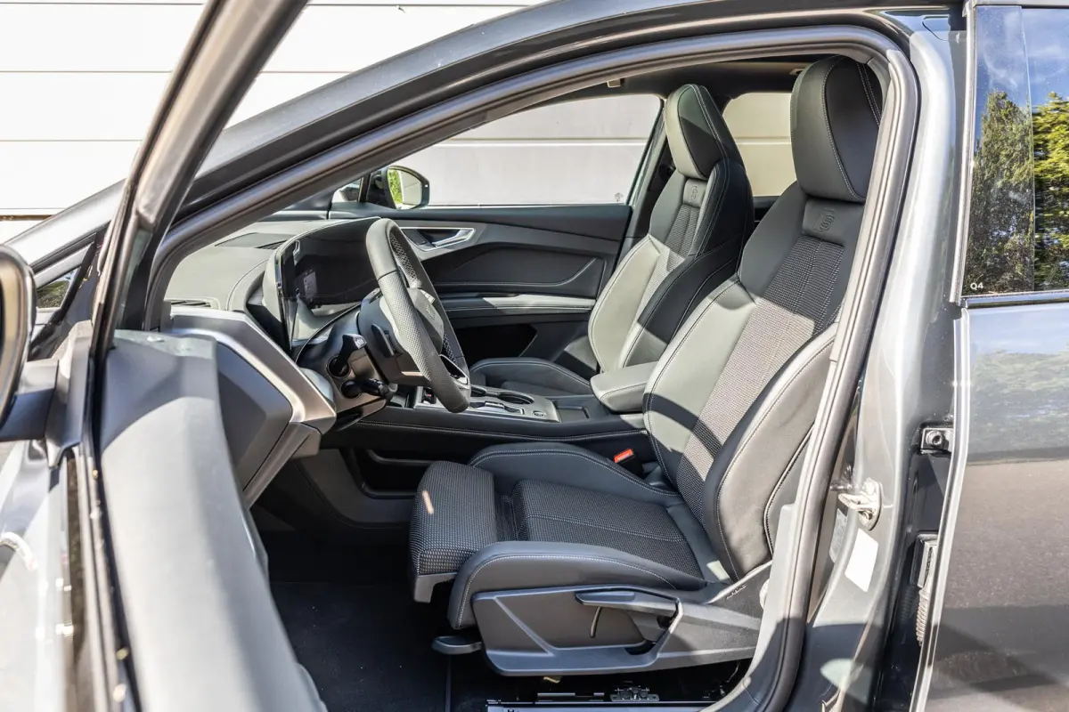 286pk S Edition 82 kWh | Tech Plus | Panoramadak