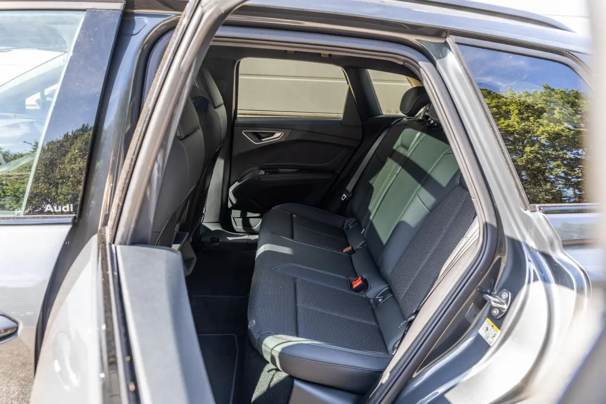 286pk S Edition 82 kWh | Tech Plus | Panoramadak