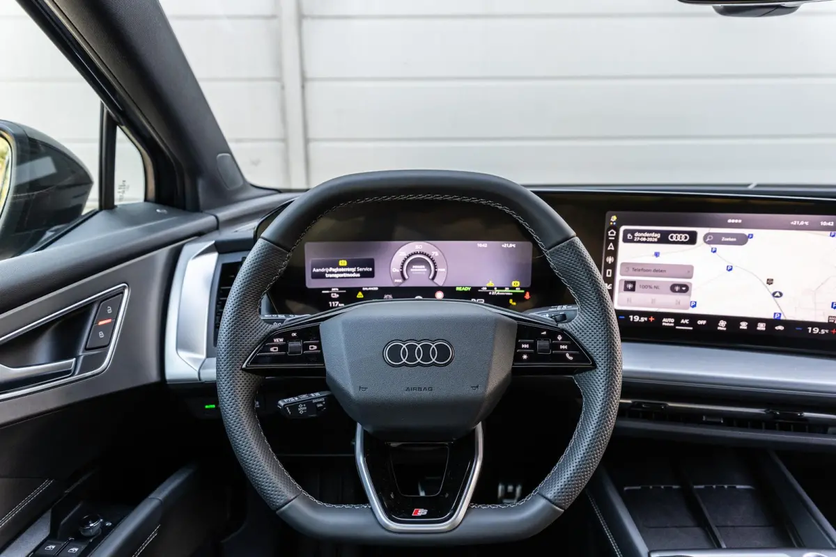 286pk S Edition 82 kWh | Tech Plus | Panoramadak