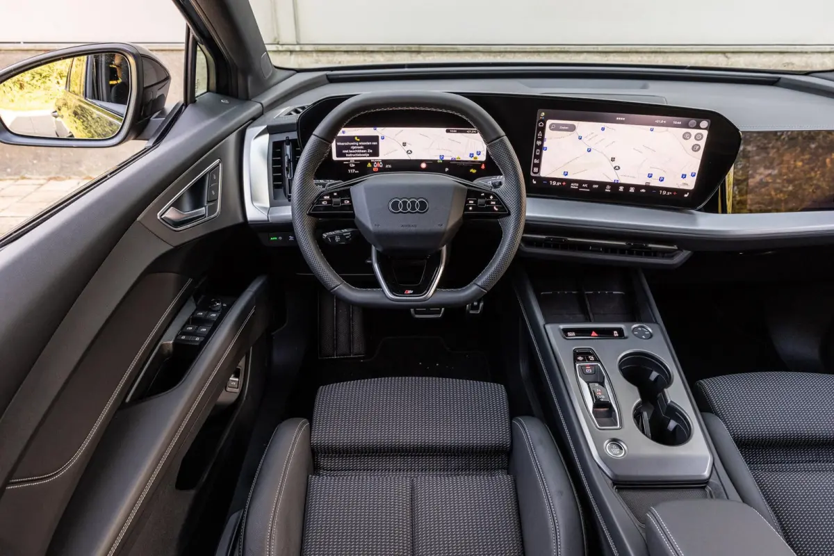 286pk S Edition 82 kWh | Tech Plus | Panoramadak