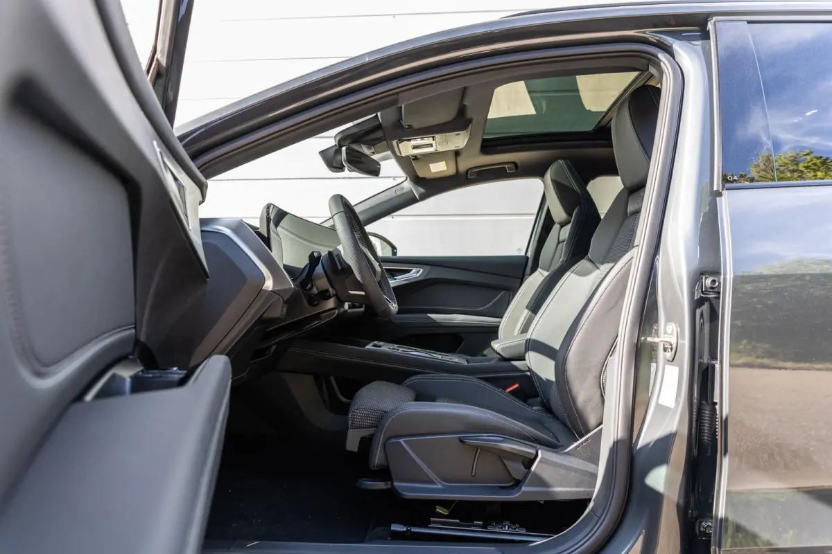 286pk S Edition 82 kWh | Tech Plus | Panoramadak