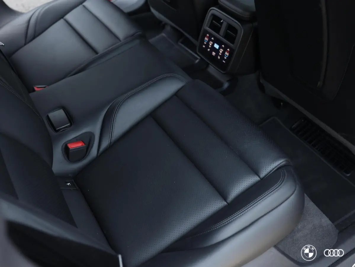 4S 93 kWh / BURMESTER / NACHTZICHT / INNODRIVE / PASM /