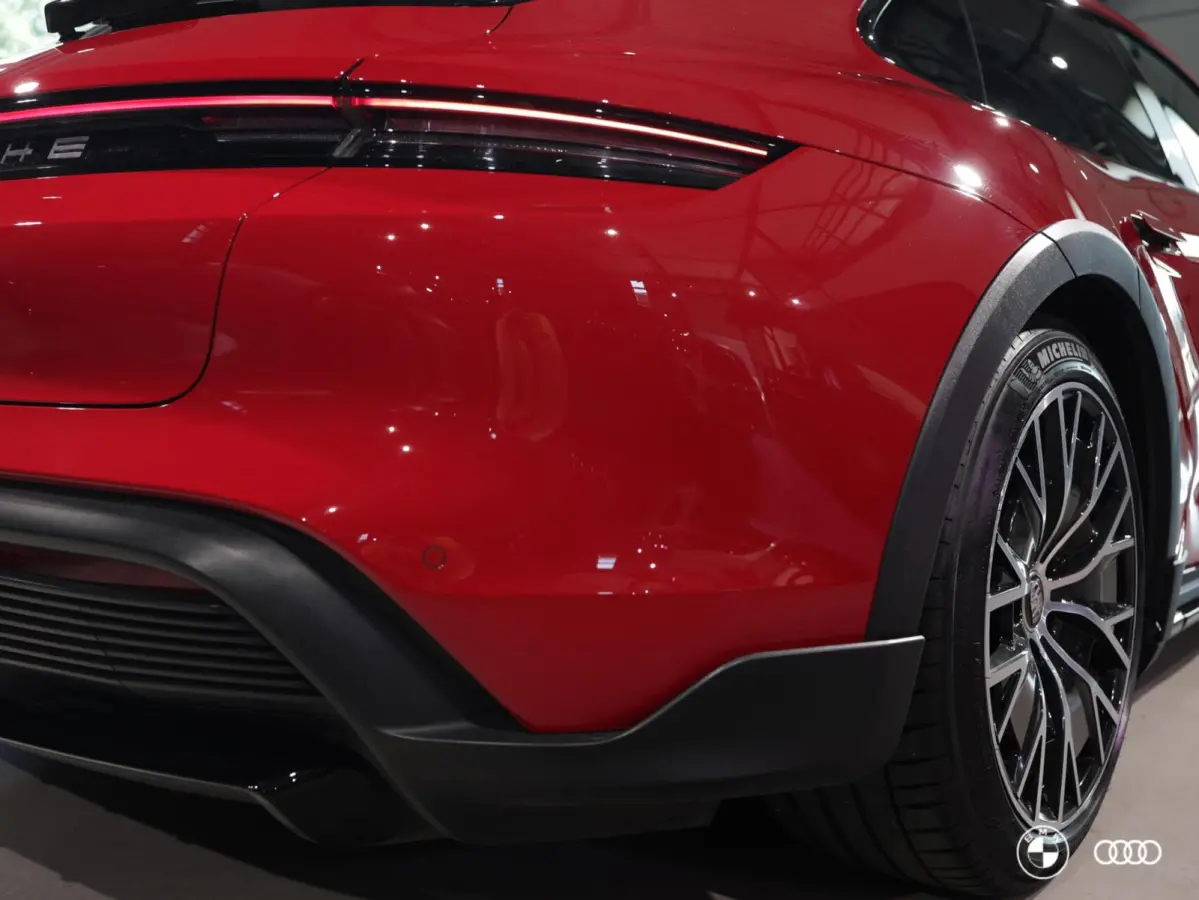 4S 93 kWh / BURMESTER / NACHTZICHT / INNODRIVE / PASM /