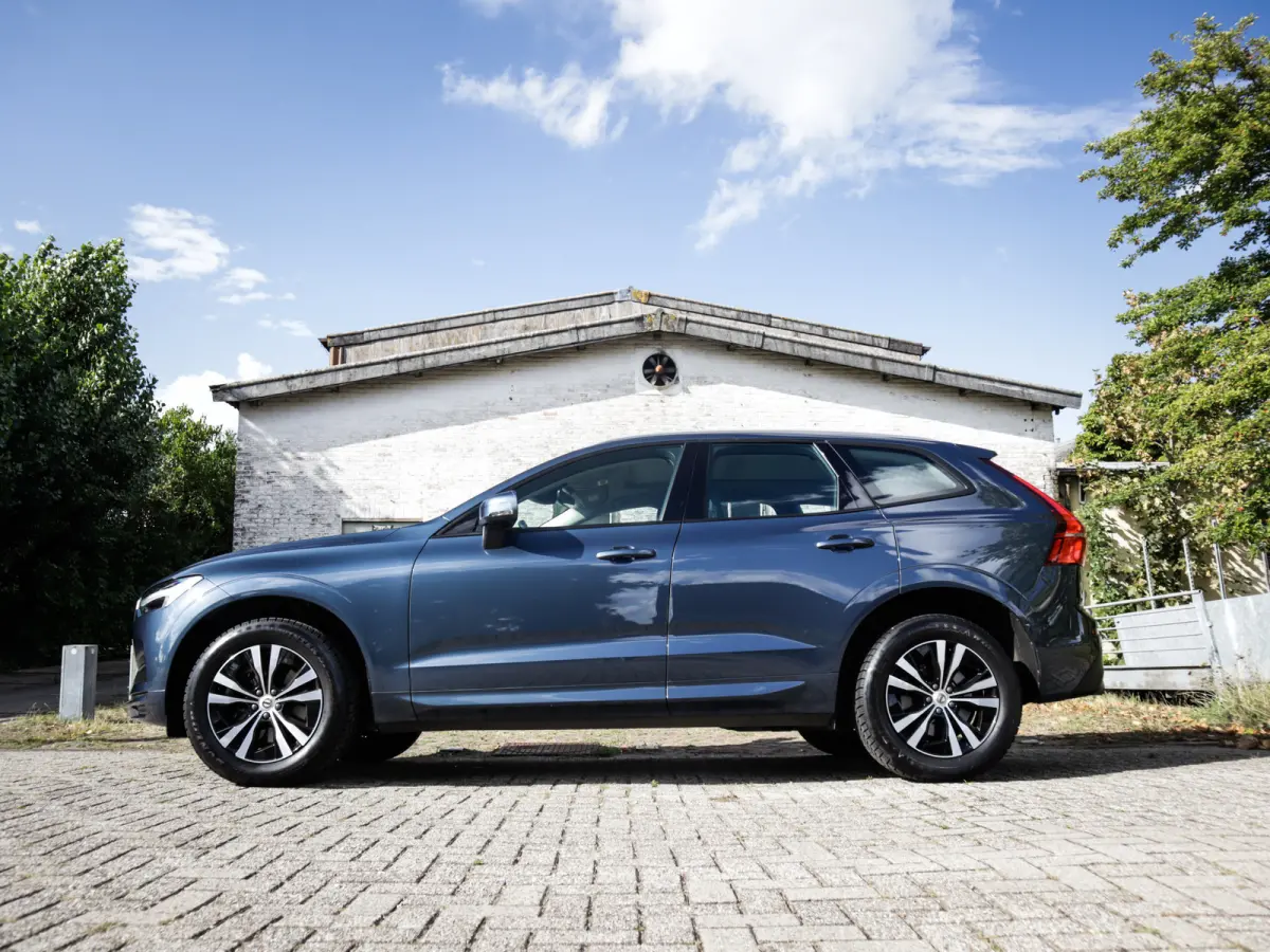 2.0 B5 Momentum Exclusive 1e-Eig. & Keurig-Onderh. BOVAG-Garantie. NL-Auto.