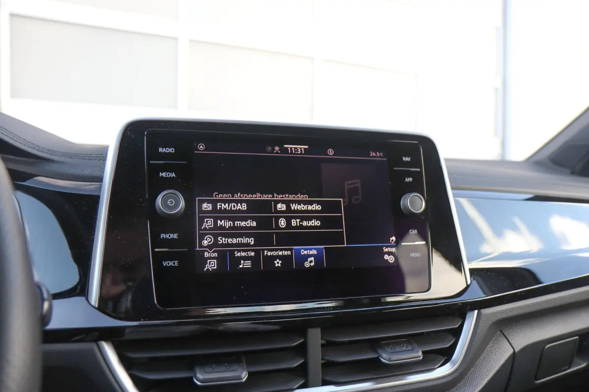 1.0 TSI 110pk R-Line | App Connect | Achteruitrijcamera | Cruise Control