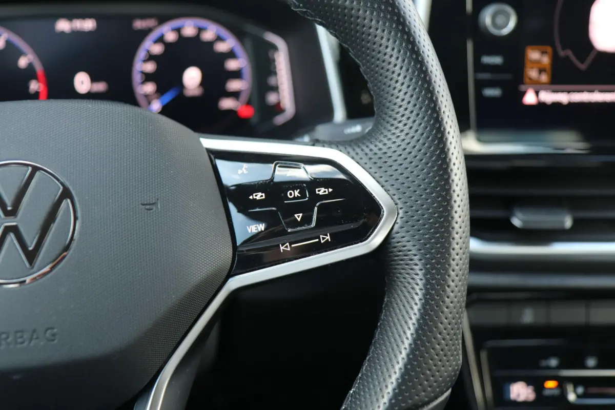 1.0 TSI 110pk R-Line | App Connect | Achteruitrijcamera | Cruise Control