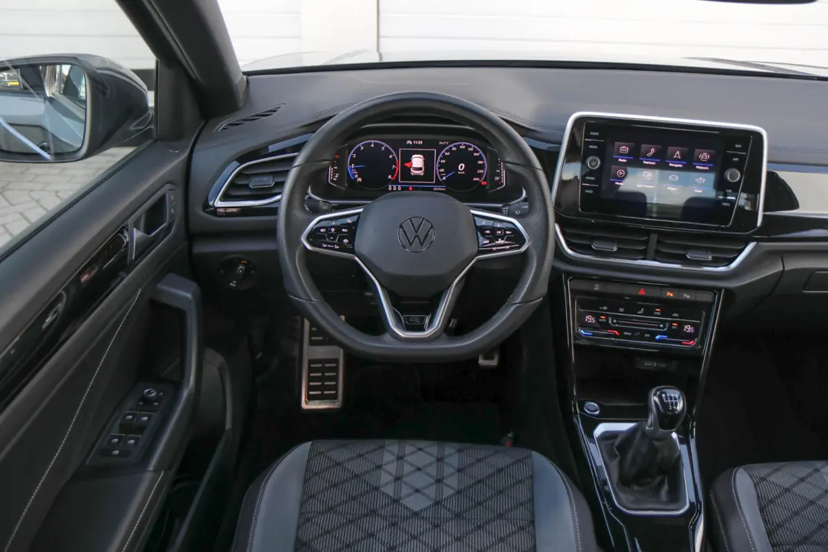 1.0 TSI 110pk R-Line | App Connect | Achteruitrijcamera | Cruise Control
