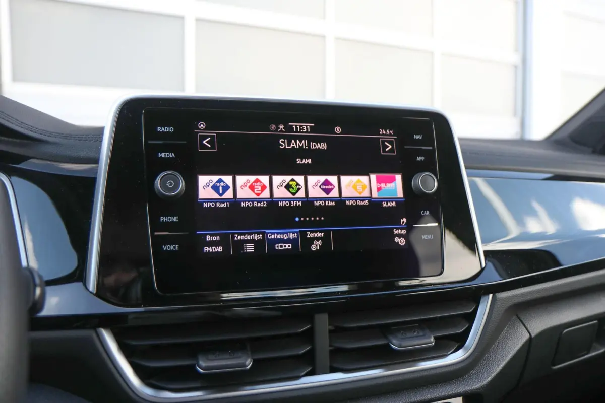 1.0 TSI 110pk R-Line | App Connect | Achteruitrijcamera | Cruise Control