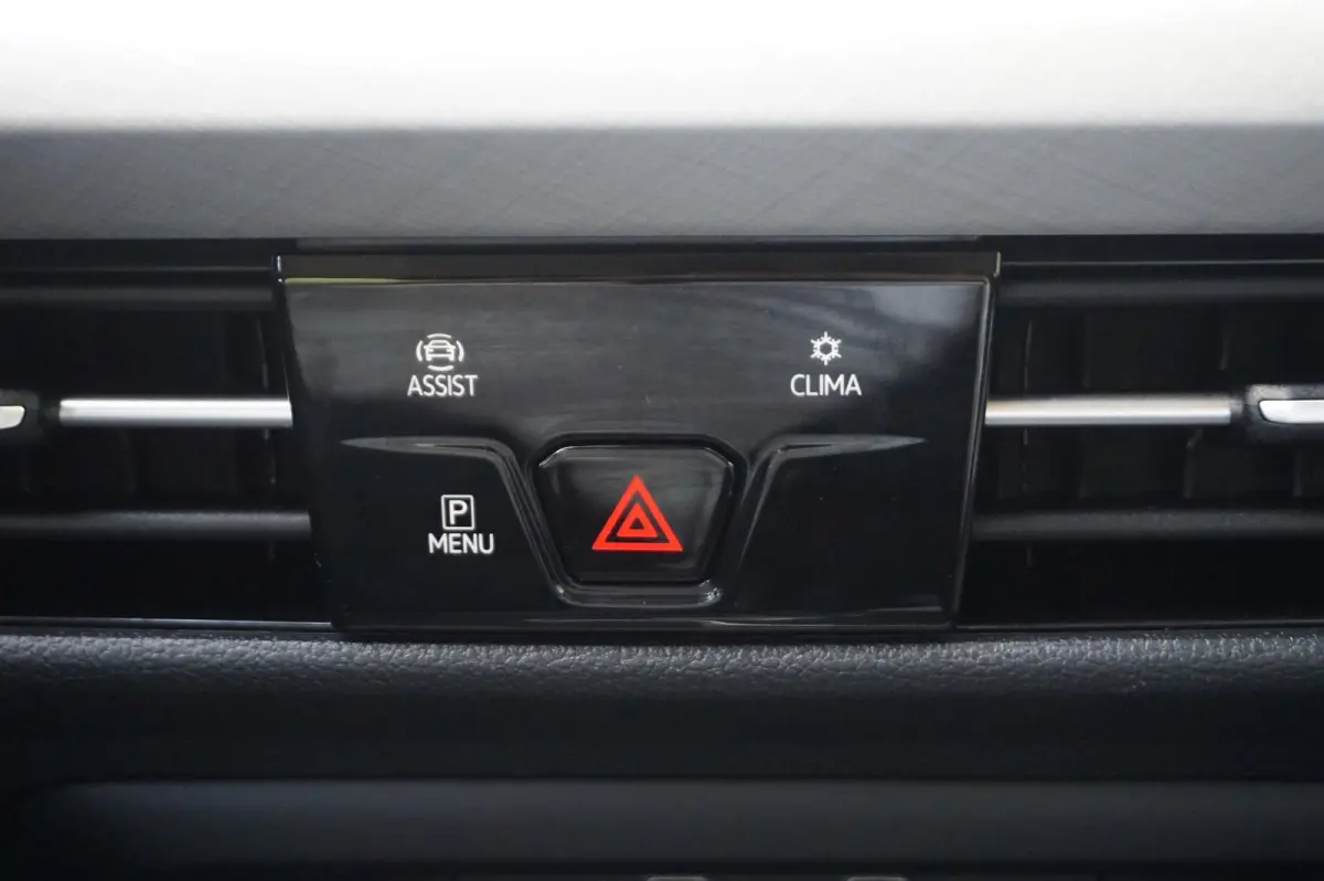 1.0 eTSI 110pk DSG Life | Navigatie | Apple Carplay & Android Auto | Adaptive Cruise