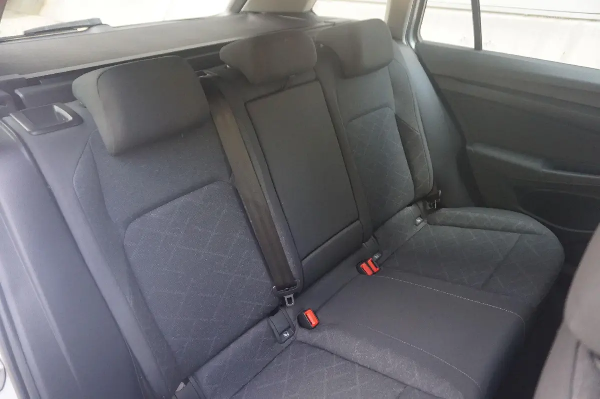 1.0 eTSI 110pk DSG Life | Navigatie | Apple Carplay & Android Auto | Adaptive Cruise