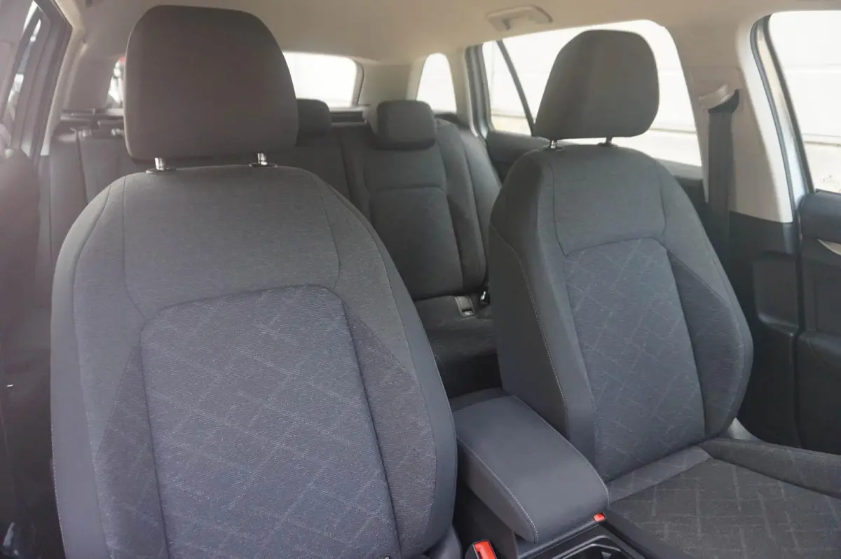 1.0 eTSI 110pk DSG Life | Navigatie | Apple Carplay & Android Auto | Adaptive Cruise